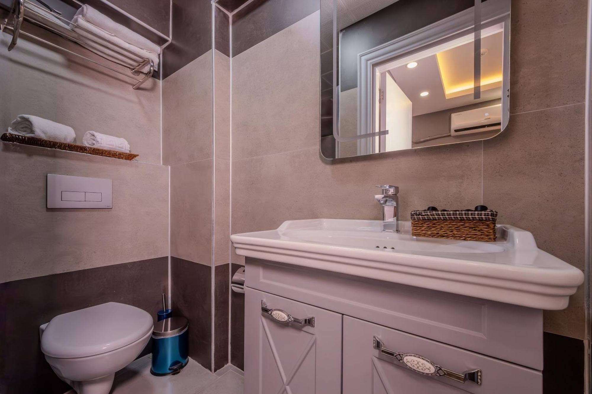 Classio Hotel Kadikoey อิสตันบูล ภายนอก รูปภาพ